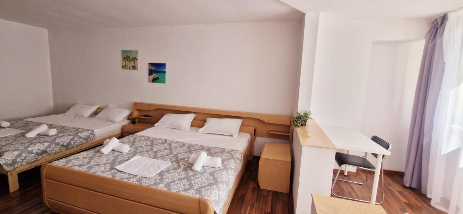 Stephanie Apartment-Centru Civic Brasov Luaran gambar