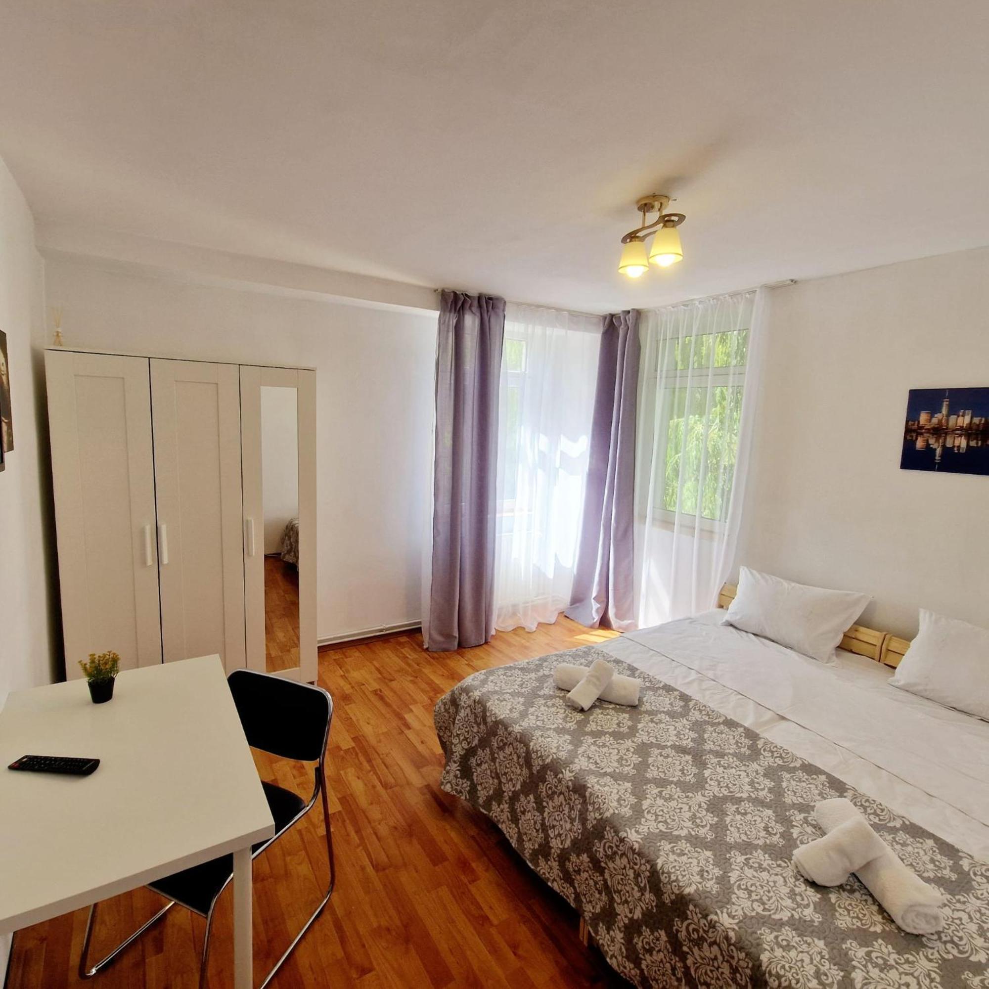 Stephanie Apartment-Centru Civic Brasov Luaran gambar